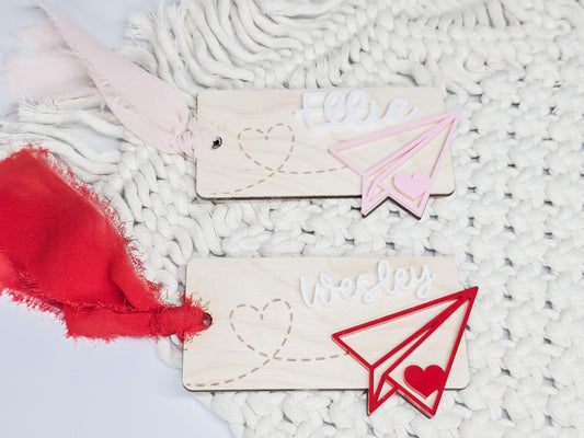 Paper Airplane Valentine's Day Tags, Personalized Valentine's Day Décor, Heart Name Tag, Tiered Tray Décor, Valentine's Day Gifts for Kids