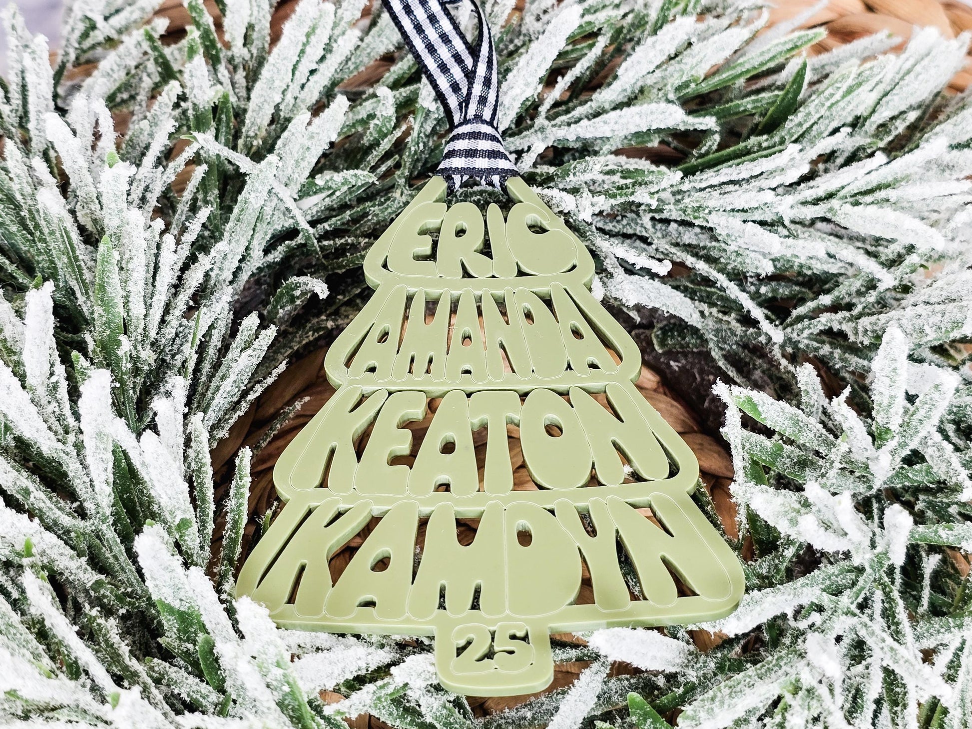 Personalized Family Christmas Ornament, Family Name Ornament, Holiday Tree Decoration, Gift for Family