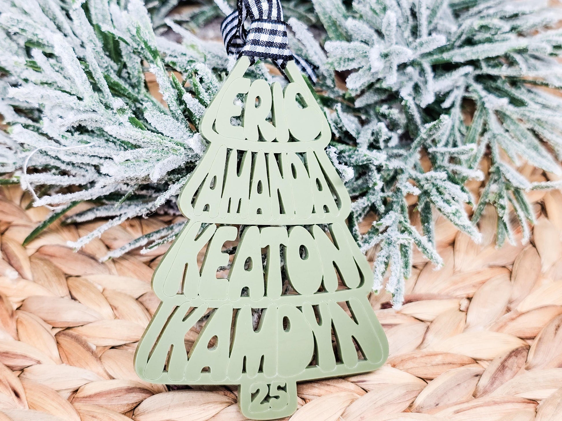 Personalized Family Christmas Ornament, Family Name Ornament, Holiday Tree Decoration, Gift for Family
