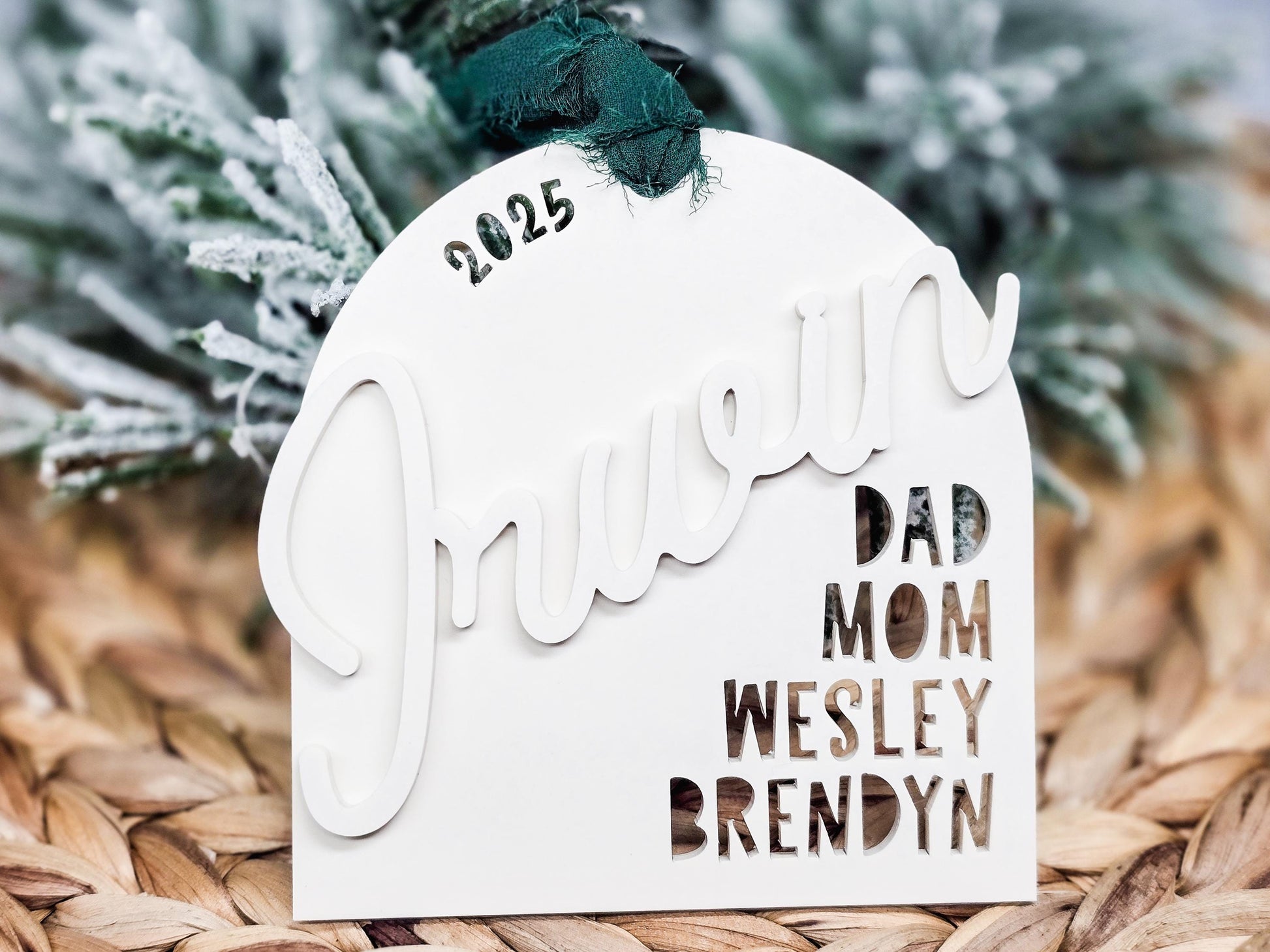 Modern Personalized Christmas Ornament, Family Name Tag, Christmas Decor, Gift Tag