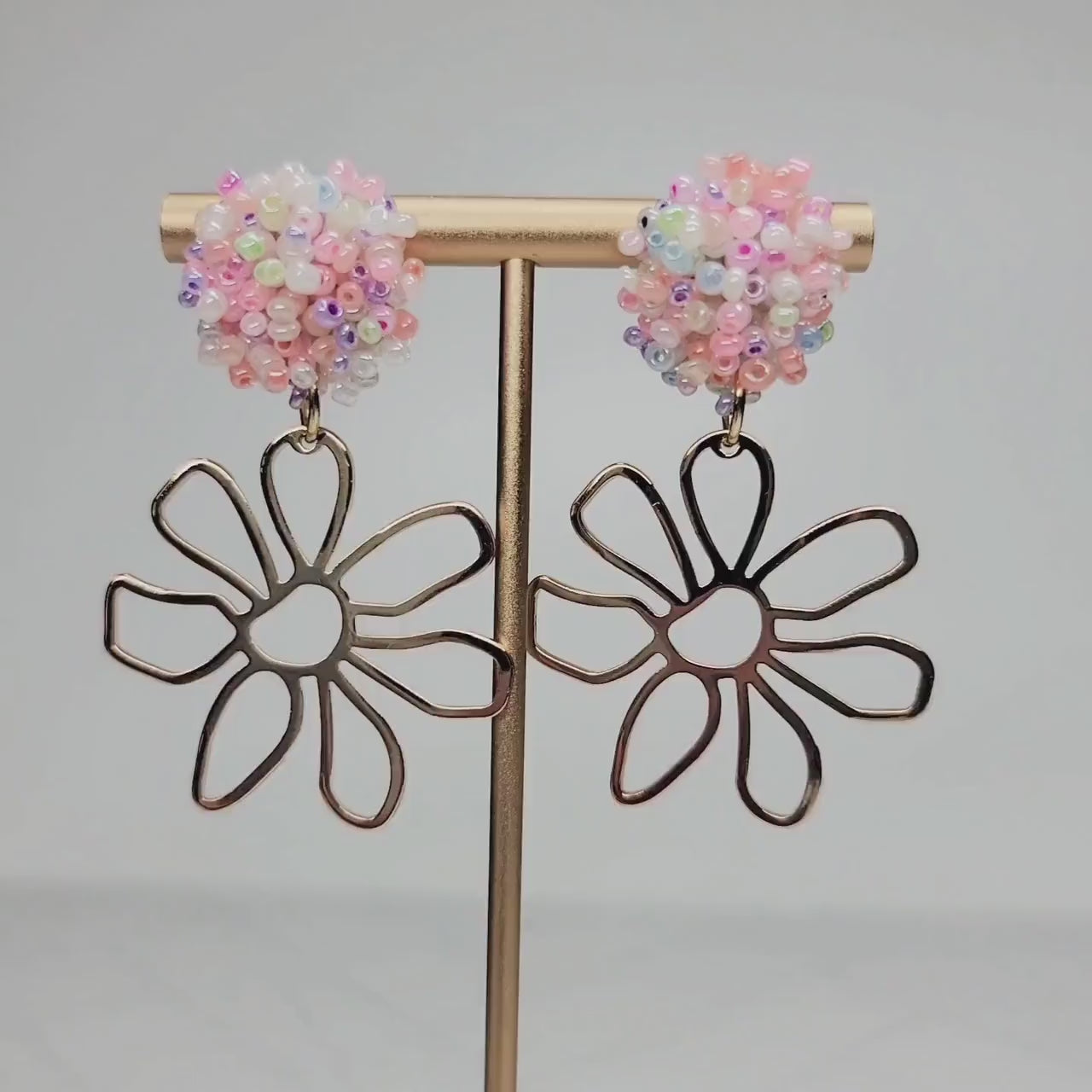 Boho Floral Earrings, Floral Dangles, Flower Jewelry, Acrylic Dangle Statement Earrings, Spring Accessiories