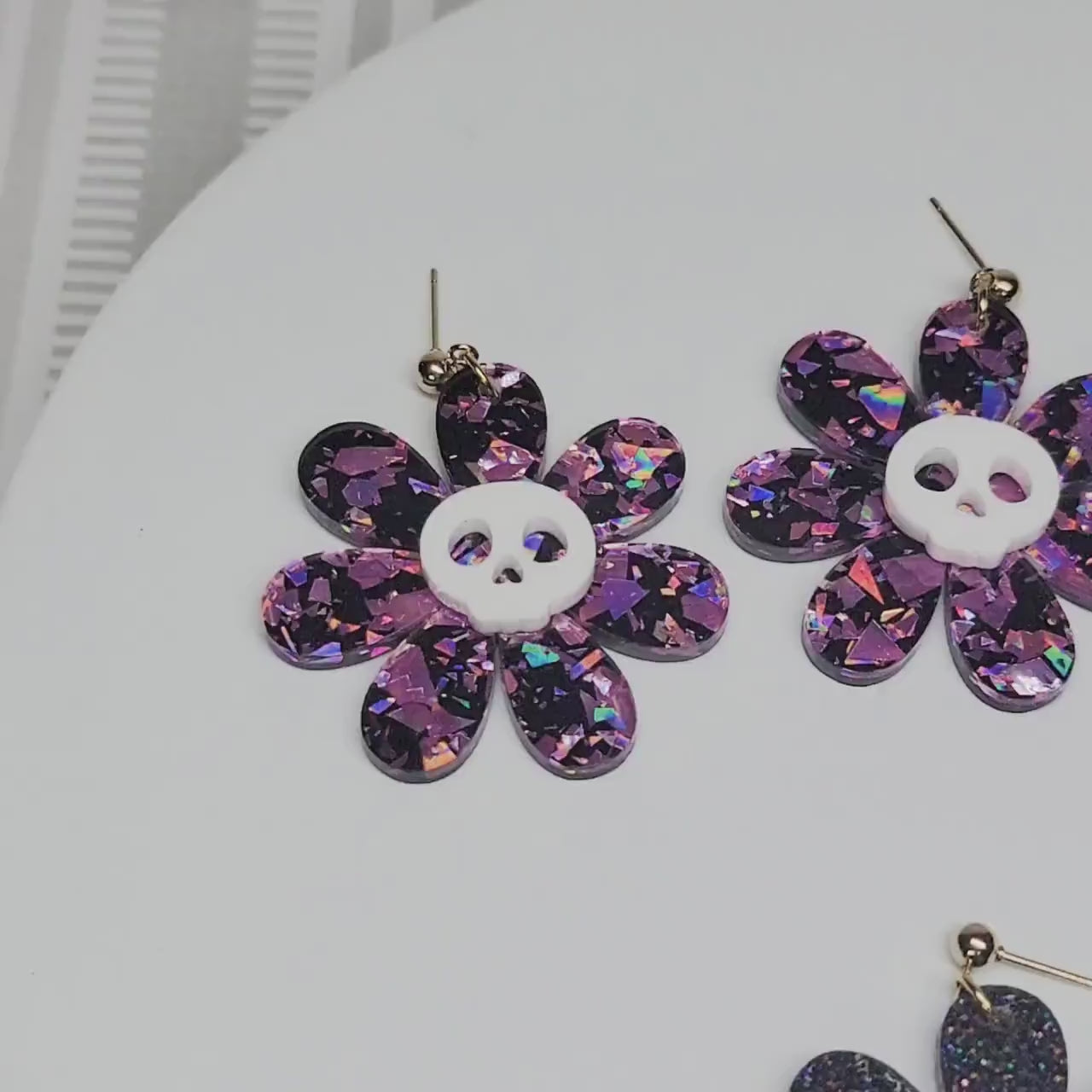 Skull Earrings, Skull Daisy Accessories, Halloween Earrings, Spooky Jewelry, Fall Earrings, Statement Jewelry, Gothic Floral Earrings