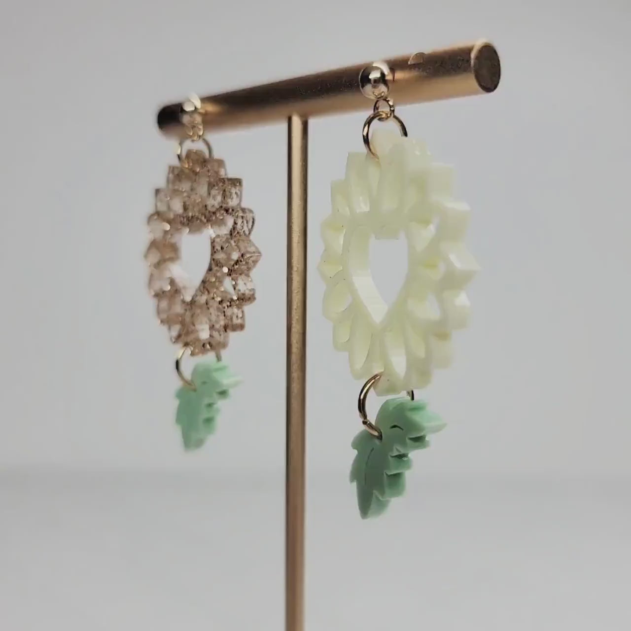 Sunflower Dangle Earrings, Fall Acessories, Acrylic Sunflower Earrings, Hypoallergenic Posts, Sunflower Hearts