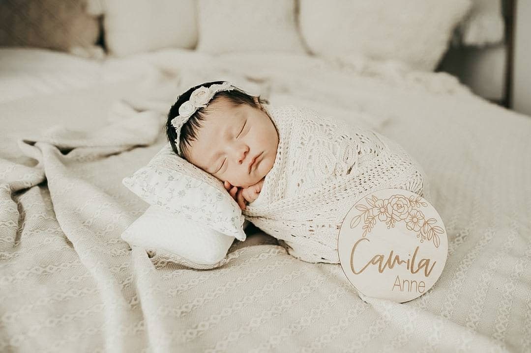 Engraved Baby Name Sign , Wooden Name Sign, Baby Name Plaque, Floral Nursery Decor, Name Announcement Plaque, Newborn Photo Prop
