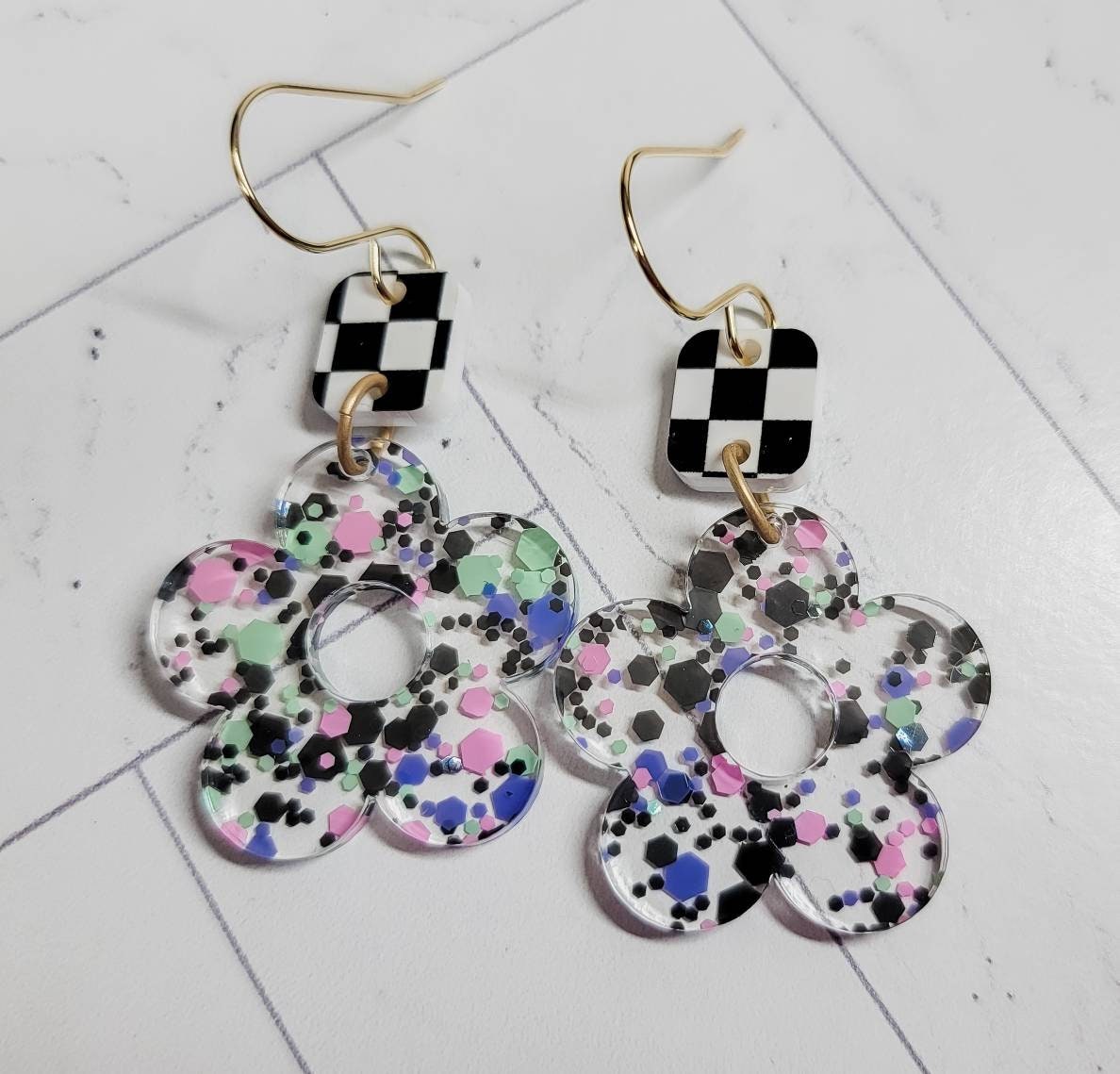 Confetti Daisy Earrings, Floral Jewelry, Flower Earrings, Spring Earrings, Daisy Dangles