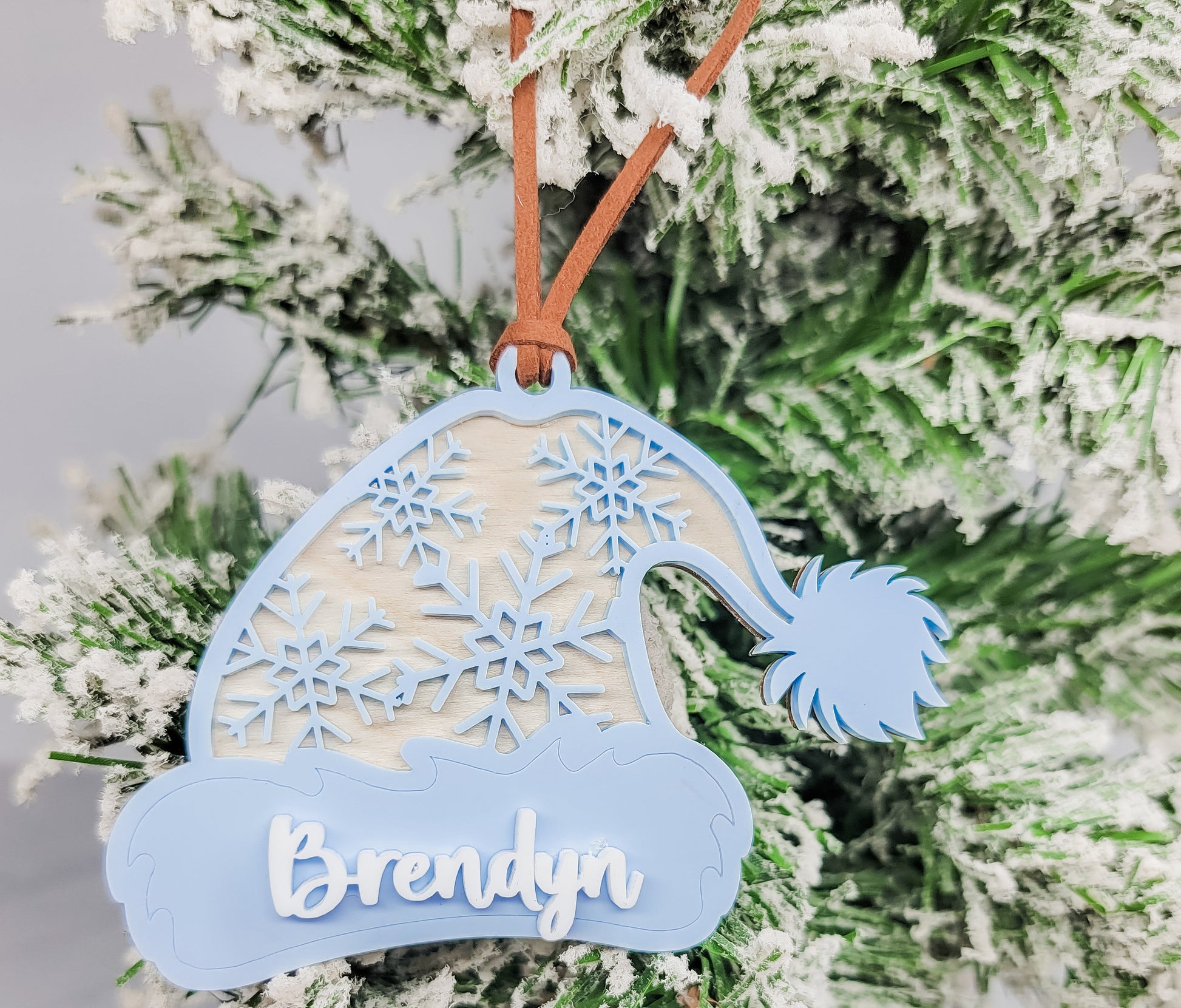 Winter Hat Personalized Ornament, Christmas Decor, Gift Tag, Acrylic and Wood Ornament, Family Ornament, Gift For Grandkids