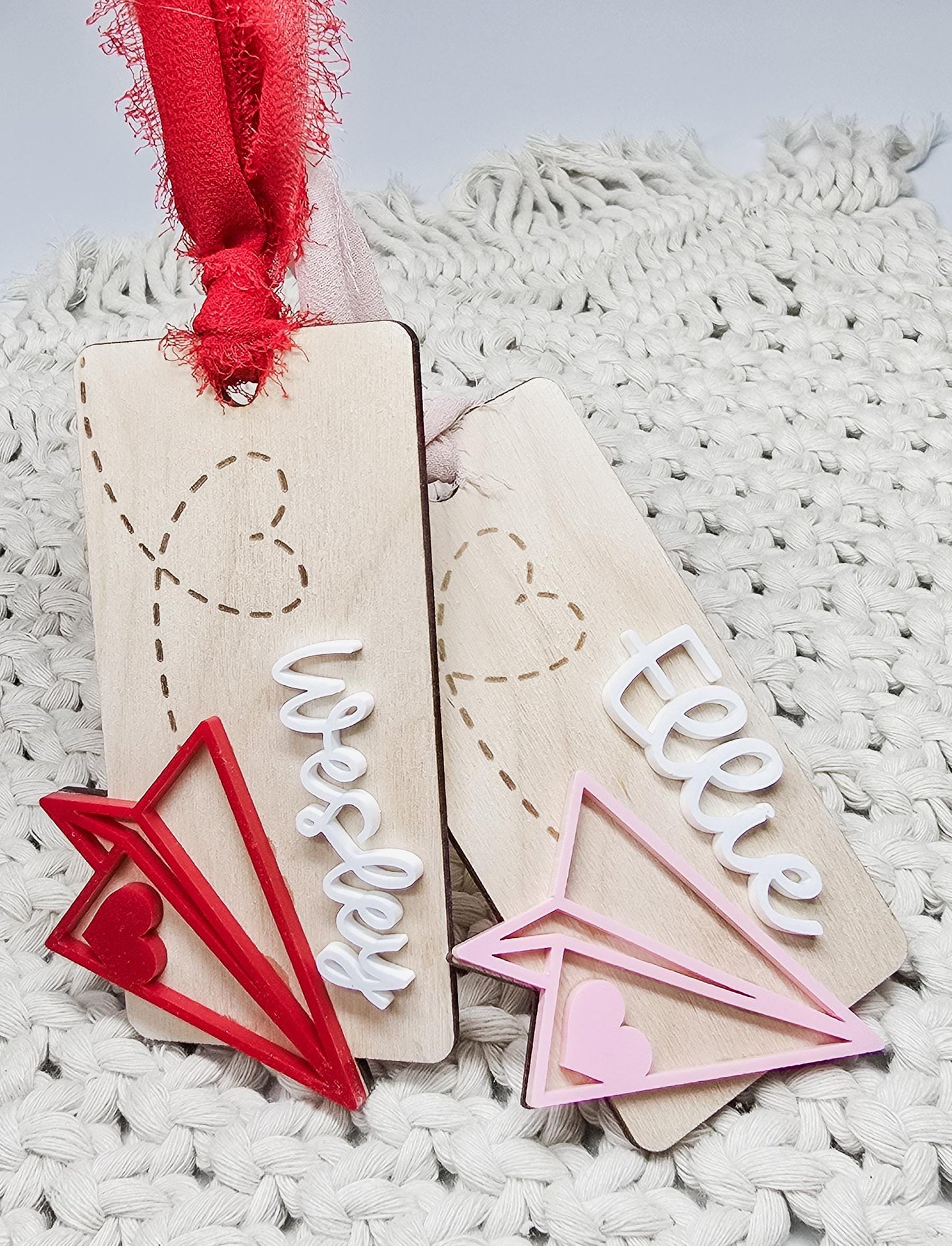 Paper Airplane Valentine's Day Tags, Personalized Valentine's Day Décor, Heart Name Tag, Tiered Tray Décor, Valentine's Day Gifts for Kids