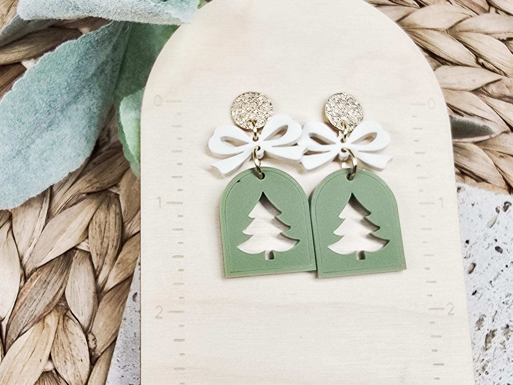 Christmas Tree Dangle Earrings, Christmas Jewelry, Holiday Winter Accessories, Christmas Acrylic Earrings, Modern Christmas