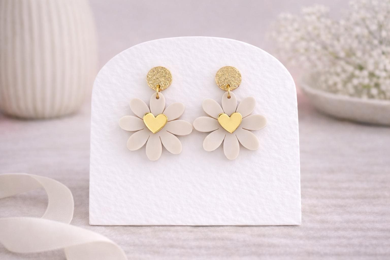 Daisy Acrylic Earrings, Floral Earrings, Flower Jewelry, Spring Accessories, Earrings for Spring