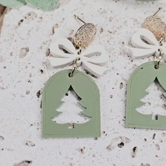 Christmas Tree Dangle Earrings, Christmas Jewelry, Holiday Winter Accessories, Christmas Acrylic Earrings, Modern Christmas