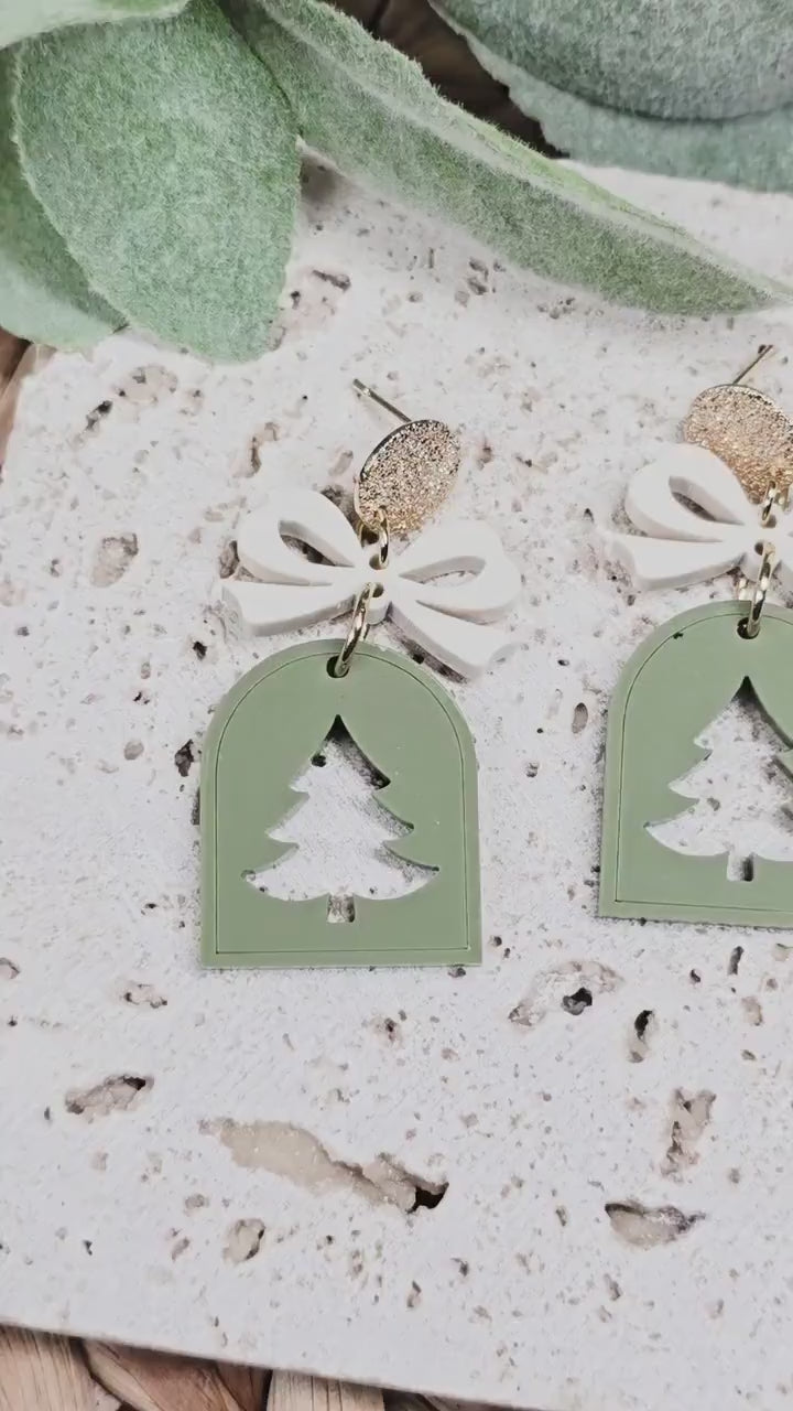 Christmas Tree Dangle Earrings, Christmas Jewelry, Holiday Winter Accessories, Christmas Acrylic Earrings, Modern Christmas