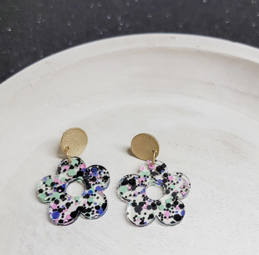 Confetti Dot Daisy Earrings