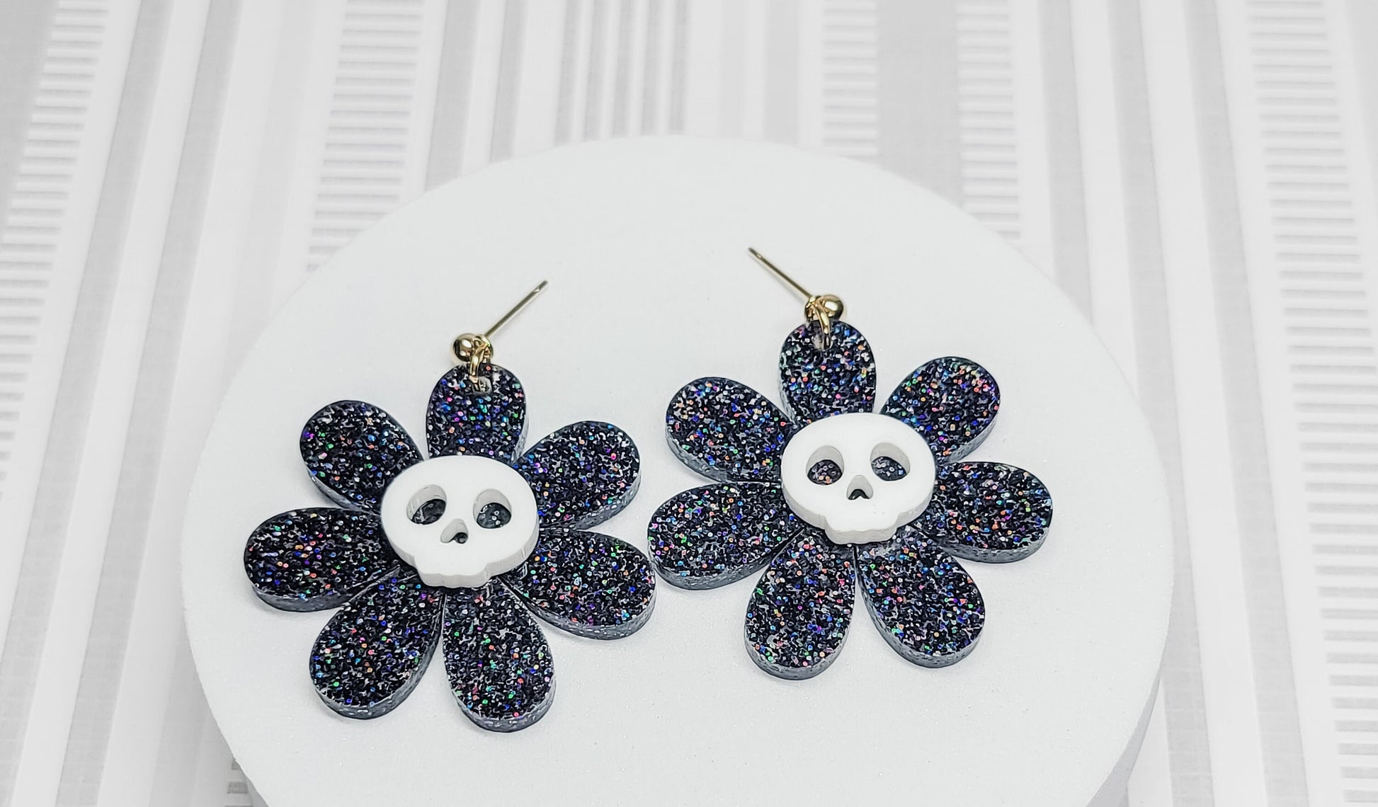 Skull Earrings, Skull Daisy Accessories, Halloween Earrings, Spooky Jewelry, Fall Earrings, Statement Jewelry, Gothic Floral Earrings